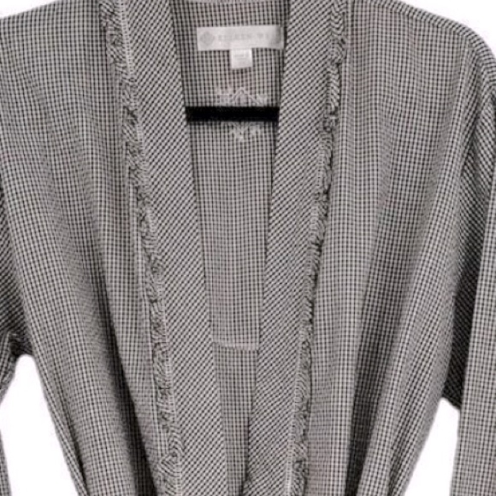Eileen West Plus Size Women’s Lightweight Black & White Seersucker Robe size 1X - Picture 8 of 16